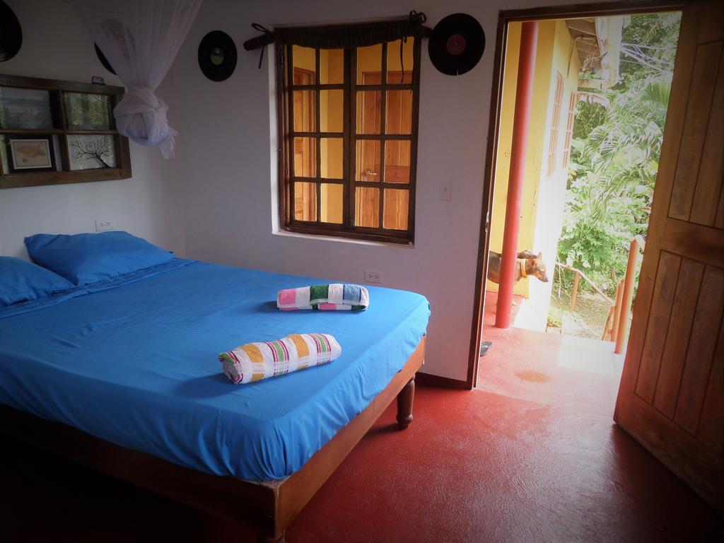 La Familia Guest House And Natural Farm Port Antonio Eksteriør billede